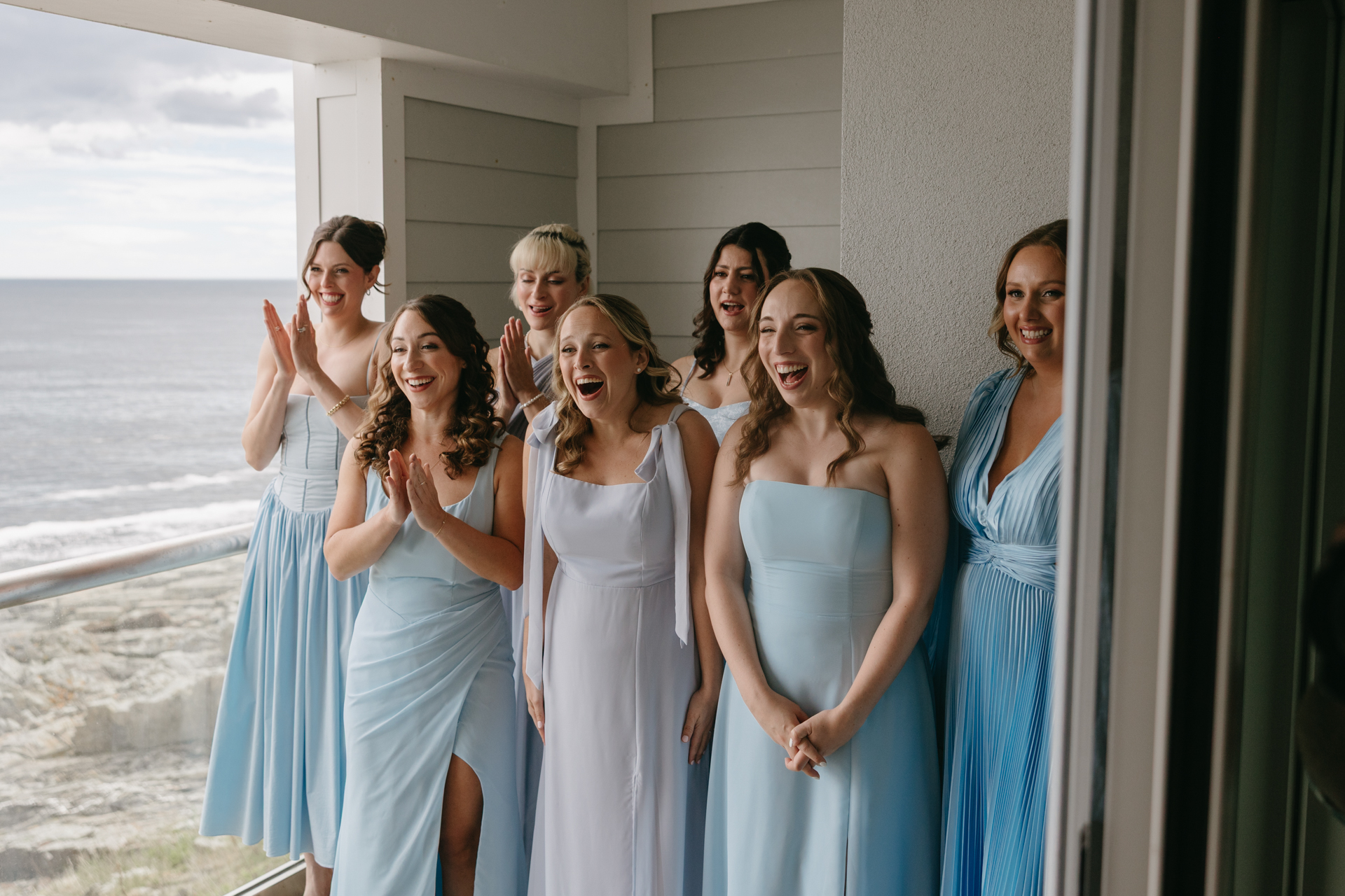 a first look at the cliff house with bridesmaids 