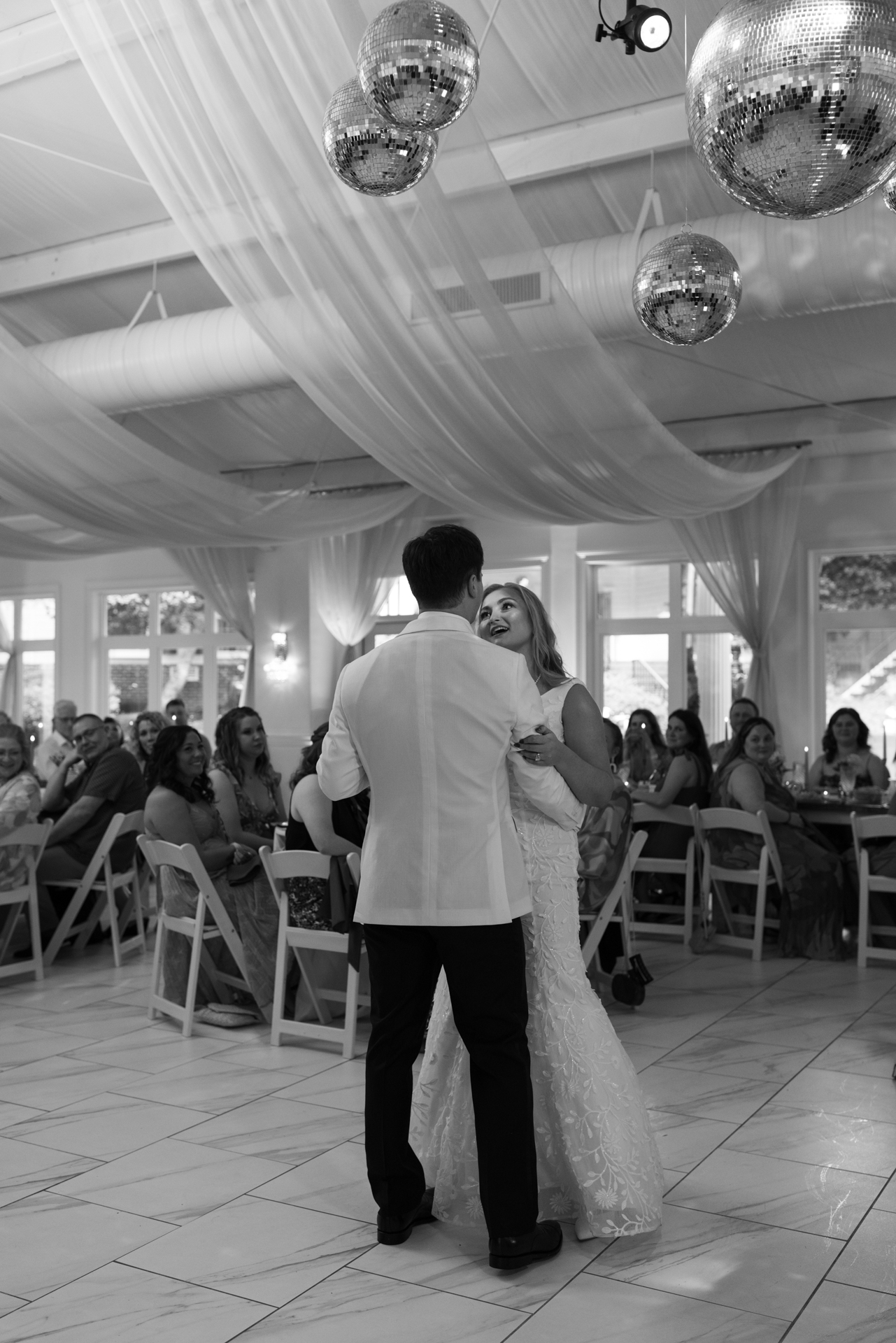 grand holland estate south carolina wedding venue reception first dance 